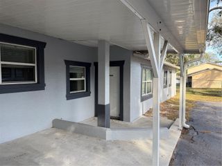 822 S LONE OAK DRIVE B, Leesburg, FL 34748