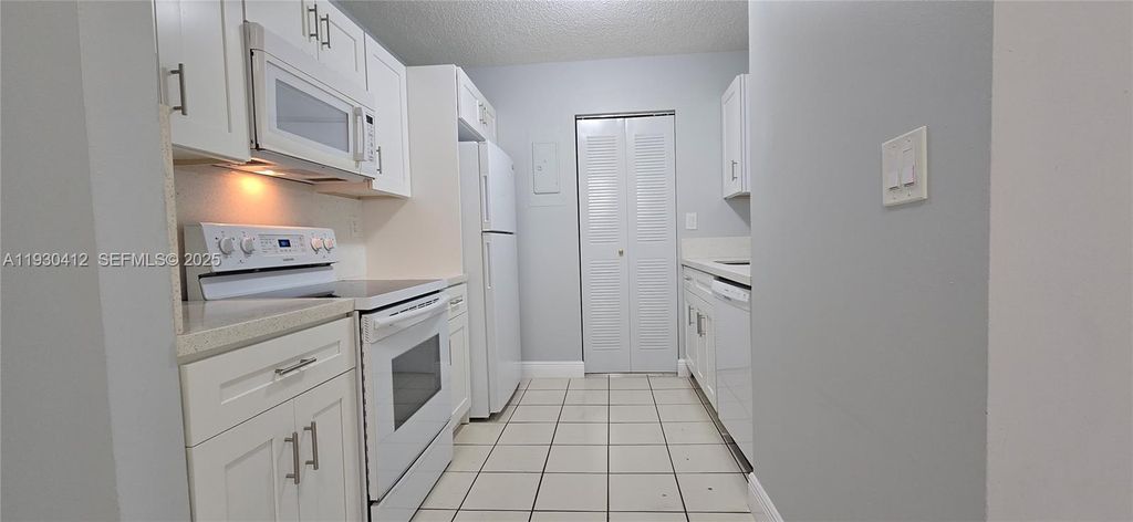 646 NW 114th Ave 201, Sweetwater, FL 33172