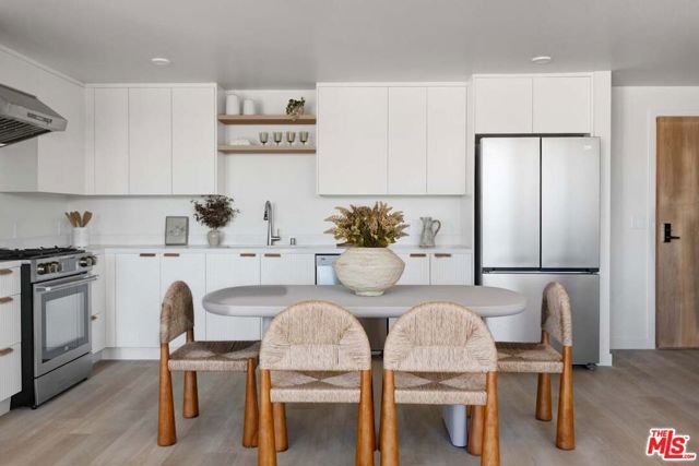 6320 Garvanza Avenue 205, Los Angeles, CA 90042