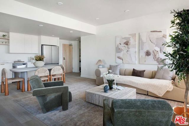 6320 Garvanza Avenue 205, Los Angeles, CA 90042