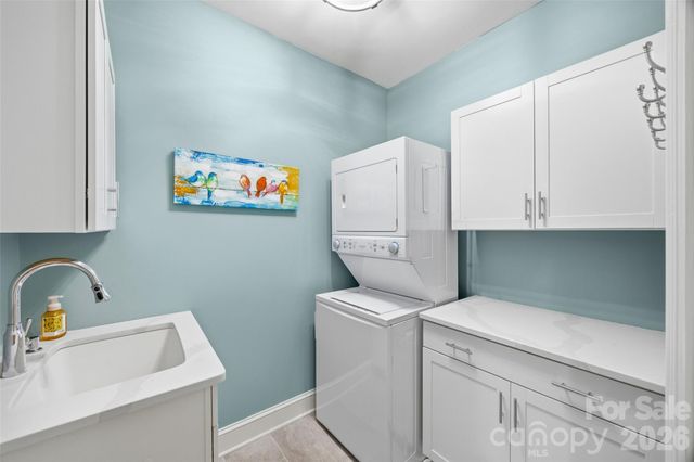 5016 Corrigan Court, Charlotte, NC 28277