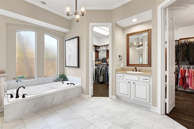 17811 Fairhaven Gateway Drive, Cypress, TX 77433