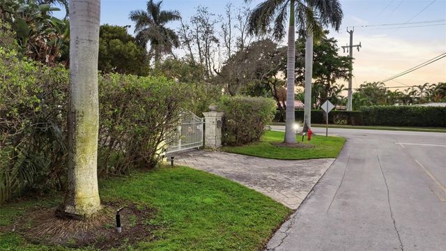 2800 NE 29th Street, Fort Lauderdale, FL 33306