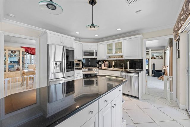 2800 NE 29th Street, Fort Lauderdale, FL 33306