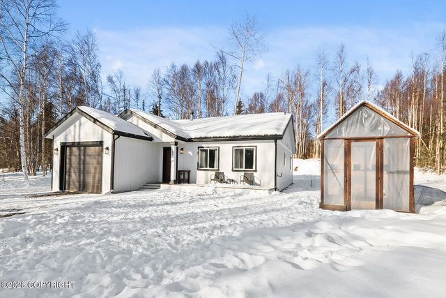 2685 W Megans Circle, Wasilla, AK 99623