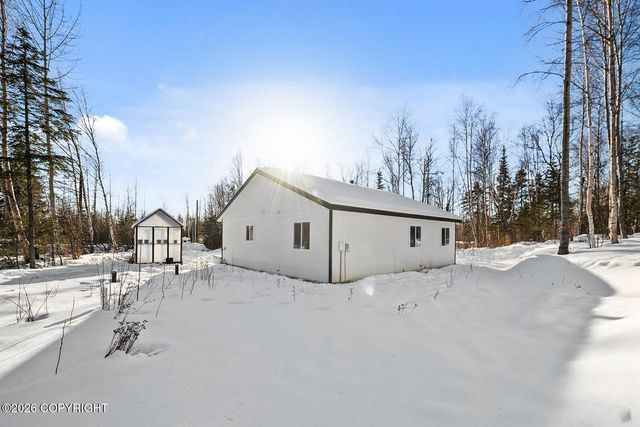 2685 W Megans Circle, Wasilla, AK 99623