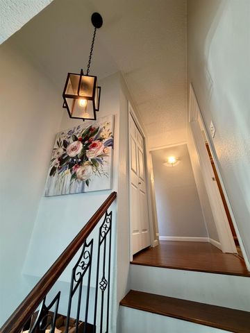 2529 10th Ave NW, Minot, ND 58703