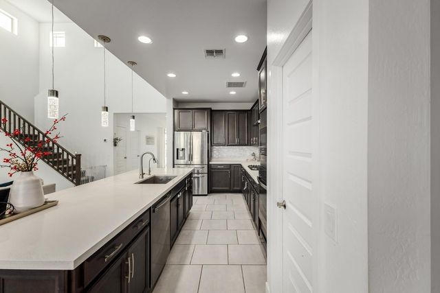 6759 N 128th Drive, Glendale, AZ 85307