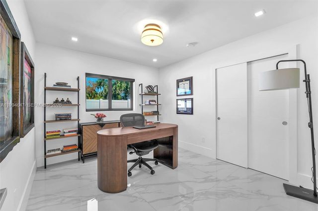 8820 SW 182nd Ter, Palmetto Bay, FL 33157