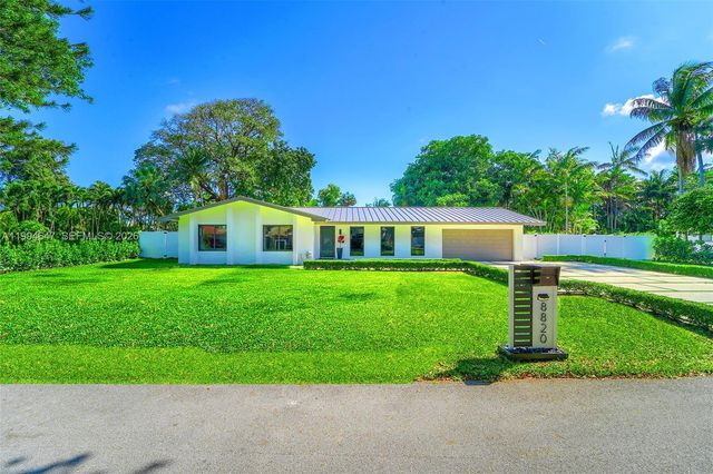 8820 SW 182nd Ter, Palmetto Bay, FL 33157