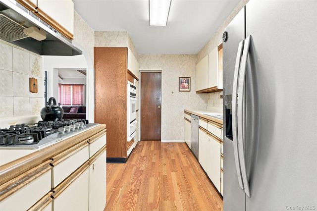 43 Northfield Avenue, Dobbs Ferry, NY 10522