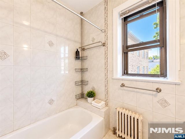 418 Main Street C2, Fort Lee, NJ 07024