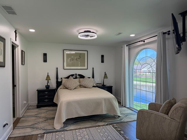 227 SPRING CREEK Circle, Schaumburg, IL 60173