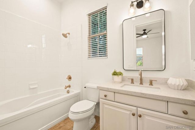 7175 Sitio Caballero, Carlsbad, CA 92009