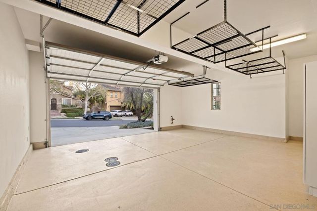 7175 Sitio Caballero, Carlsbad, CA 92009