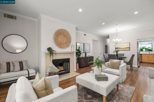 2586 Oak Rd. 130, Walnut Creek, CA 94597