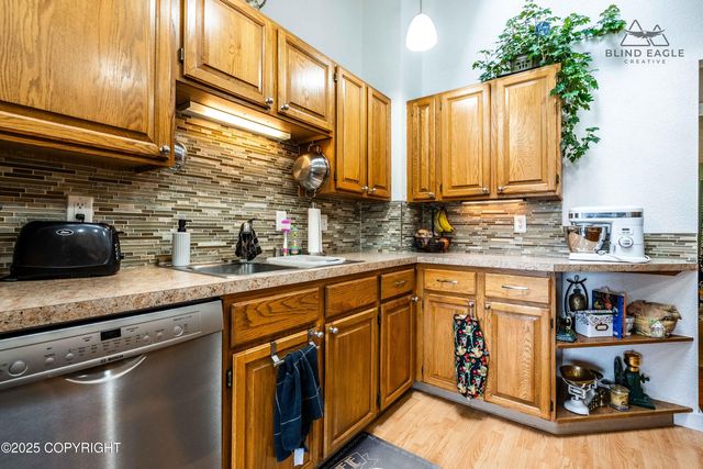 2000 Wenmatt Circle, Anchorage, AK 99517