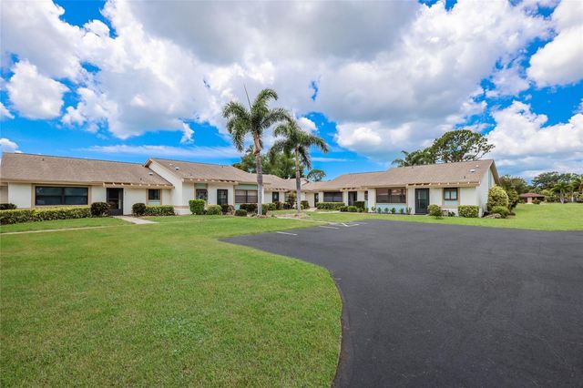 6427 HERITAGE LANE 6427, Bradenton, FL 34209
