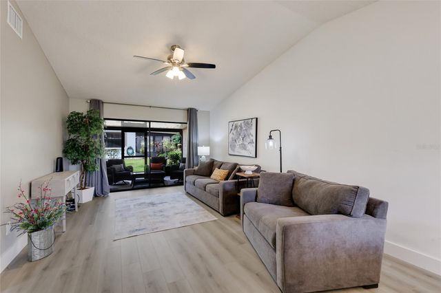 6427 HERITAGE LANE 6427, Bradenton, FL 34209