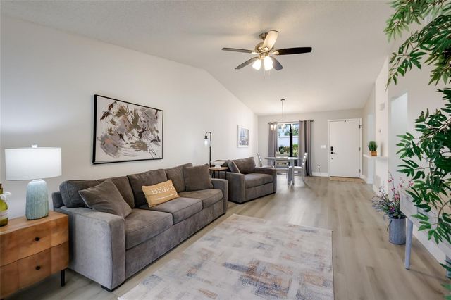 6427 HERITAGE LANE 6427, Bradenton, FL 34209