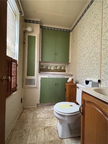 619 Dawson Street, Kane Boro, PA 16735