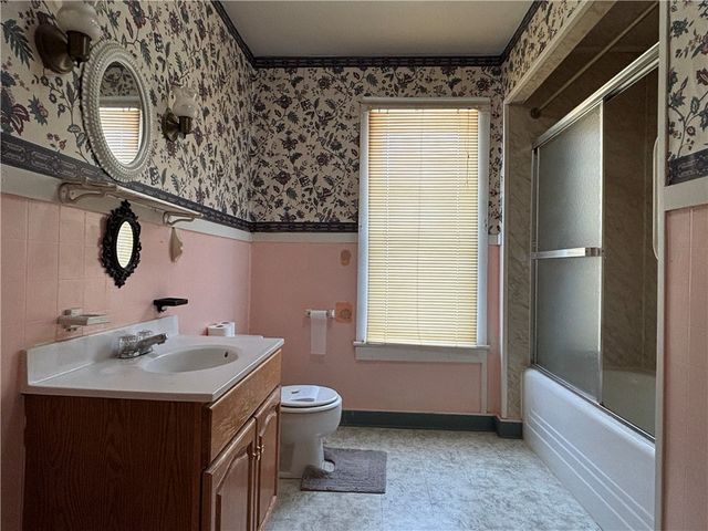 619 Dawson Street, Kane Boro, PA 16735