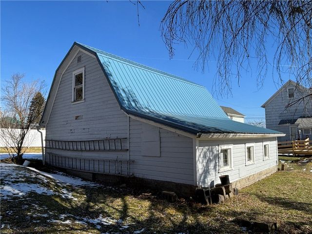 619 Dawson Street, Kane Boro, PA 16735