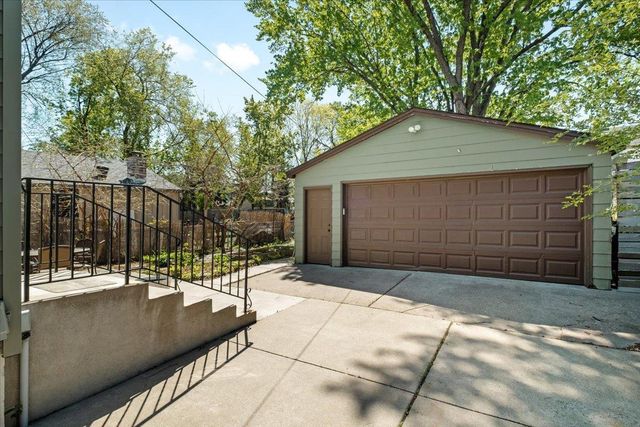 334 24th Avenue NE, Minneapolis, MN 55418