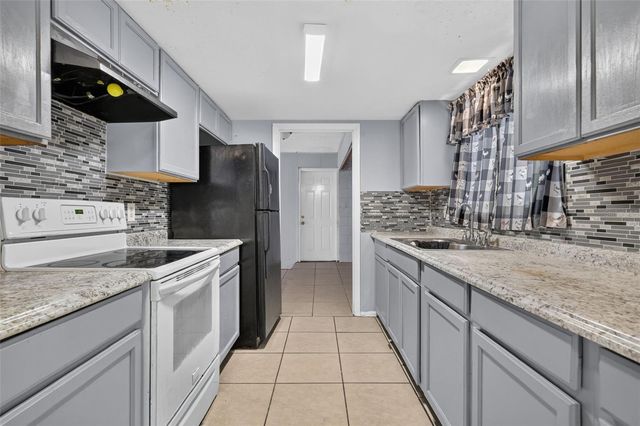 1877 WAYSIDE DRIVE, Orlando, FL 32818