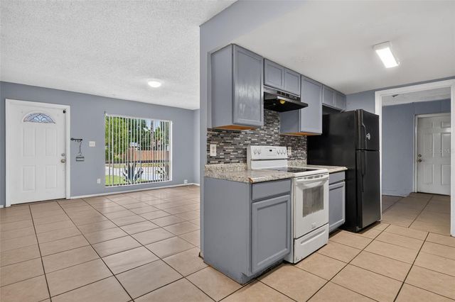 1877 WAYSIDE DRIVE, Orlando, FL 32818