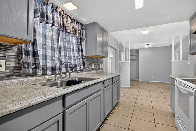 1877 WAYSIDE DRIVE, Orlando, FL 32818