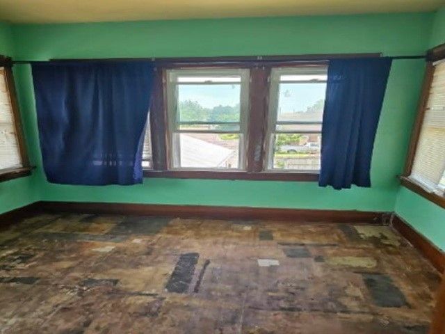 403 N 4th Avenue, Marshalltown, IA 50158