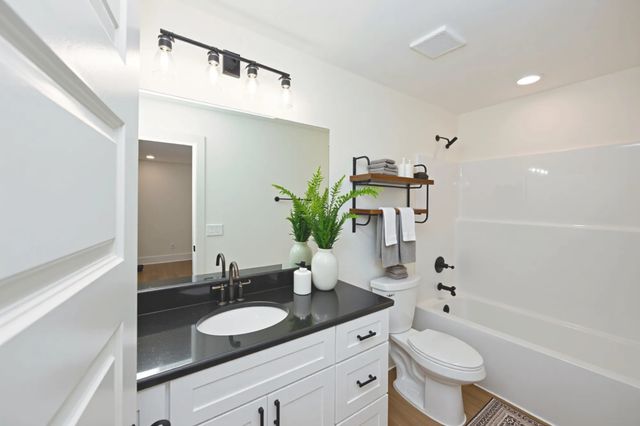 1142 Snow Ave, Madison, TN 37115