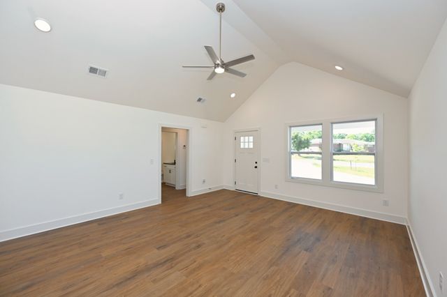 1142 Snow Ave, Madison, TN 37115