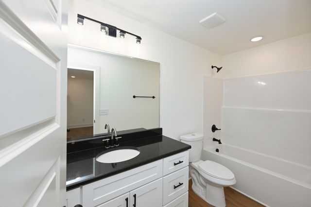 1142 Snow Ave, Madison, TN 37115