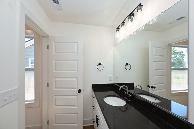 1142 Snow Ave, Madison, TN 37115