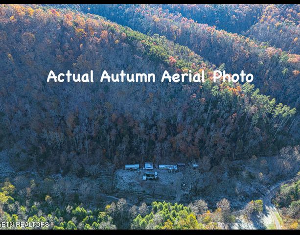 553 Caney Creek Rd, Pigeon Forge, TN 37863