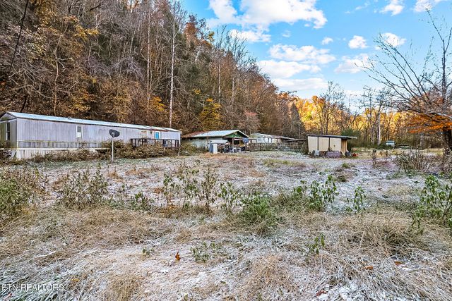 553 Caney Creek Rd, Pigeon Forge, TN 37863