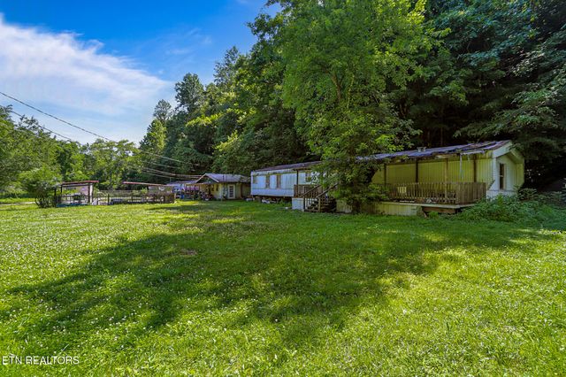 553 Caney Creek Rd, Pigeon Forge, TN 37863