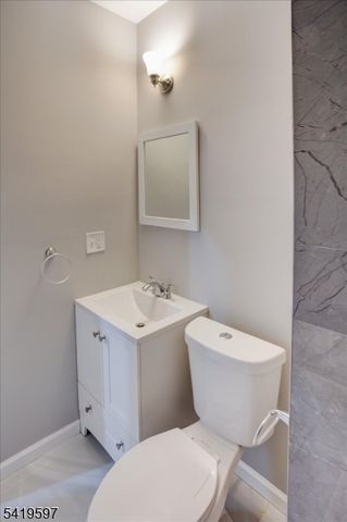 229 21St St, Irvington Twp., NJ 07111