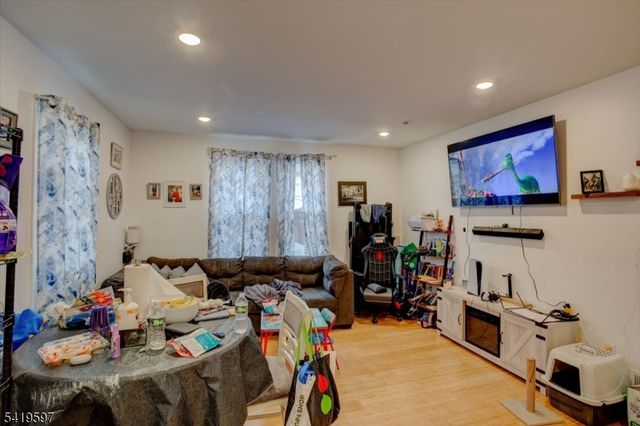 229 21St St, Irvington Twp., NJ 07111