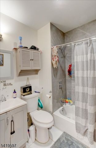 229 21St St, Irvington Twp., NJ 07111