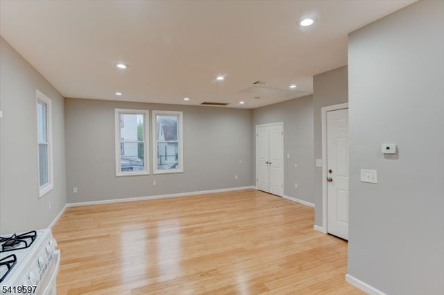 229 21St St, Irvington Twp., NJ 07111