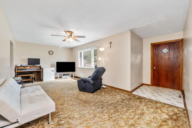 29 Wallace Avenue, Florence, KY 41042
