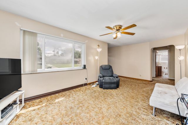 29 Wallace Avenue, Florence, KY 41042
