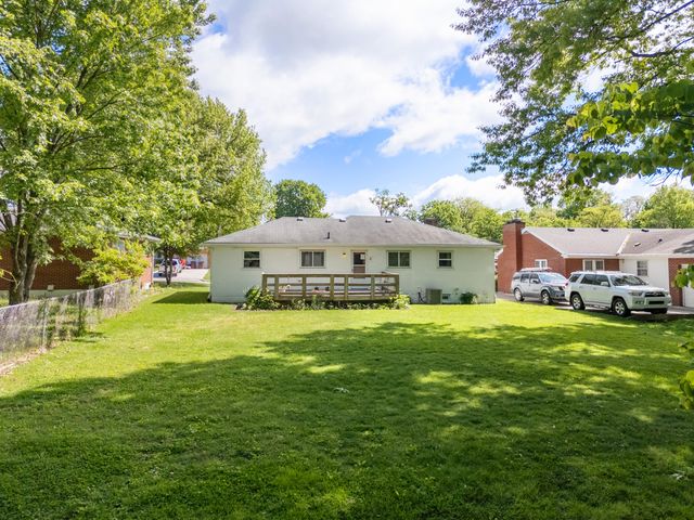 29 Wallace Avenue, Florence, KY 41042