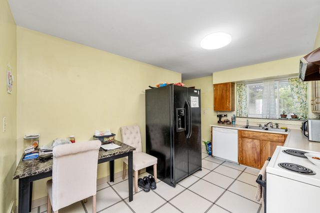 29 Wallace Avenue, Florence, KY 41042