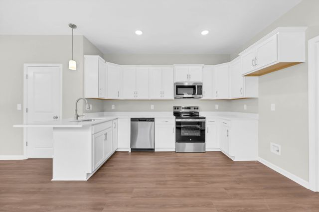 420 S 2nd St, Clarksville, TN 37040