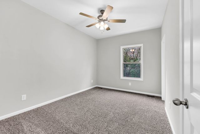 420 S 2nd St, Clarksville, TN 37040