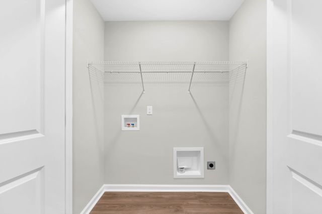 420 S 2nd St, Clarksville, TN 37040